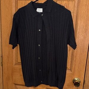 Men's Black Button-Up Shirt